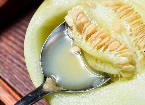 贵妃在线吃瓜txt,宫廷秘闻大揭秘